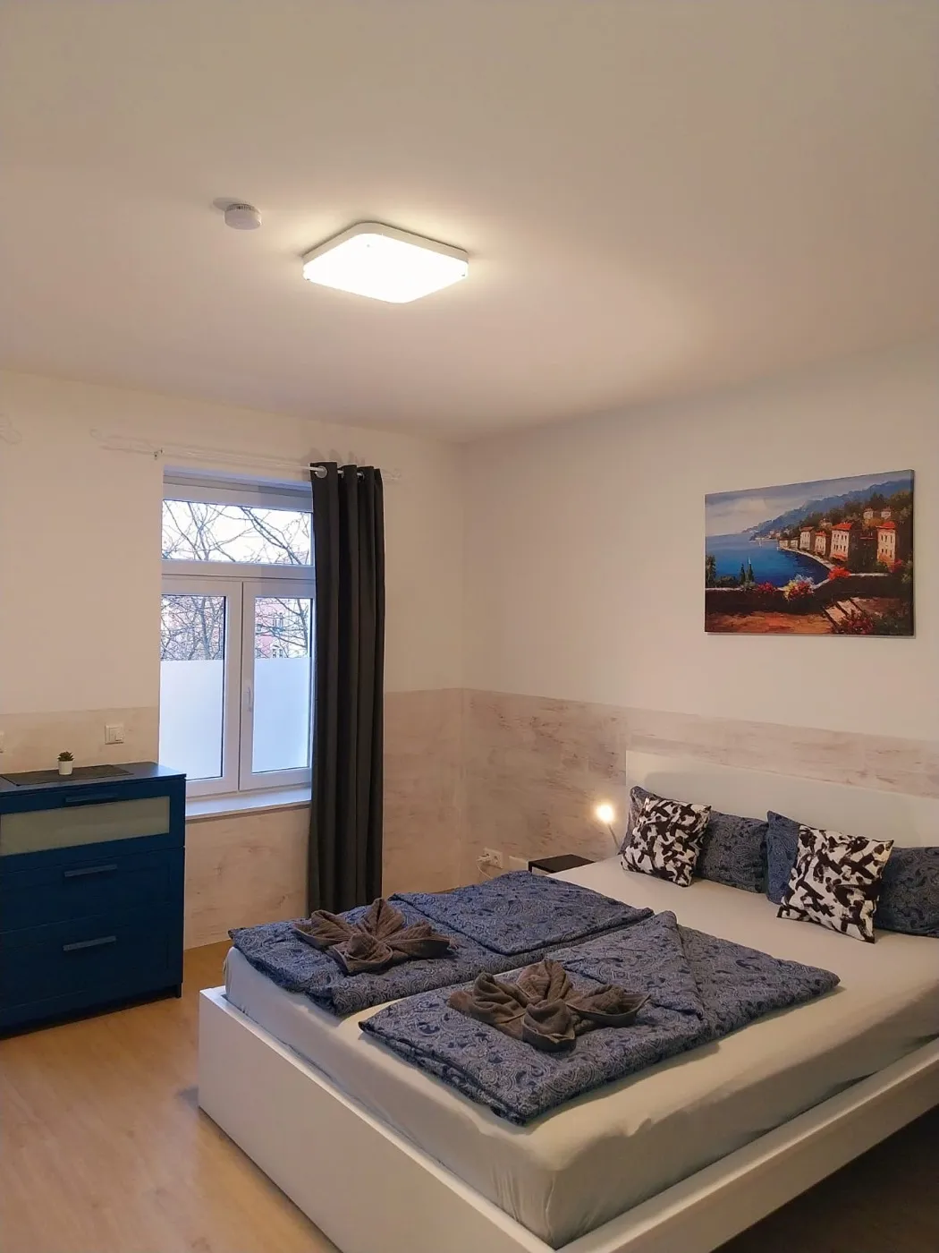 Ferienwohnung Franz-Mehring-Str. 135 in Zwickau – 3 Wohnungen für 5 Gäste